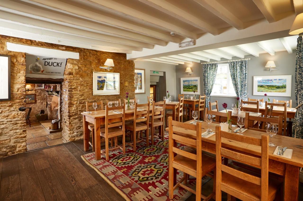 The Crown Inn, Church Enstone Чипинг Нортън Екстериор снимка