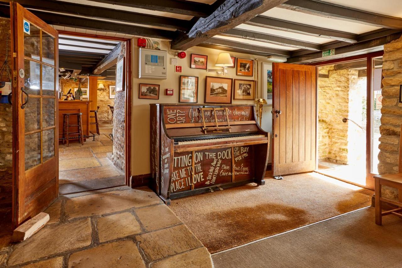 The Crown Inn, Church Enstone Чипинг Нортън Екстериор снимка