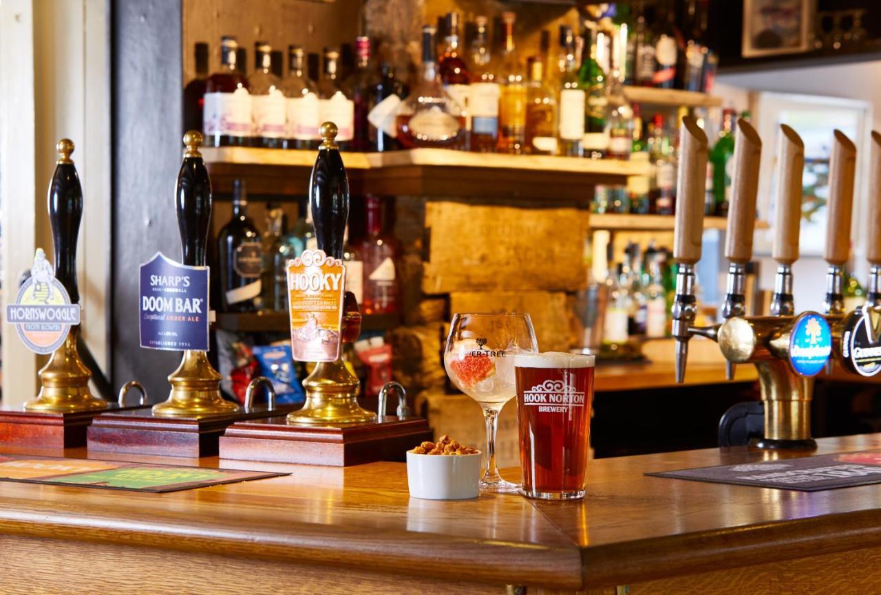 The Crown Inn, Church Enstone Чипинг Нортън Екстериор снимка